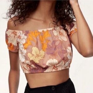 NWOT Off-Shoulder Aritzia Wilfred Floral Crop Top small